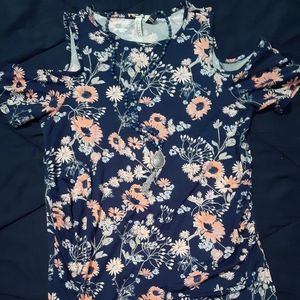 Maternity Cold-Shoulder Tee